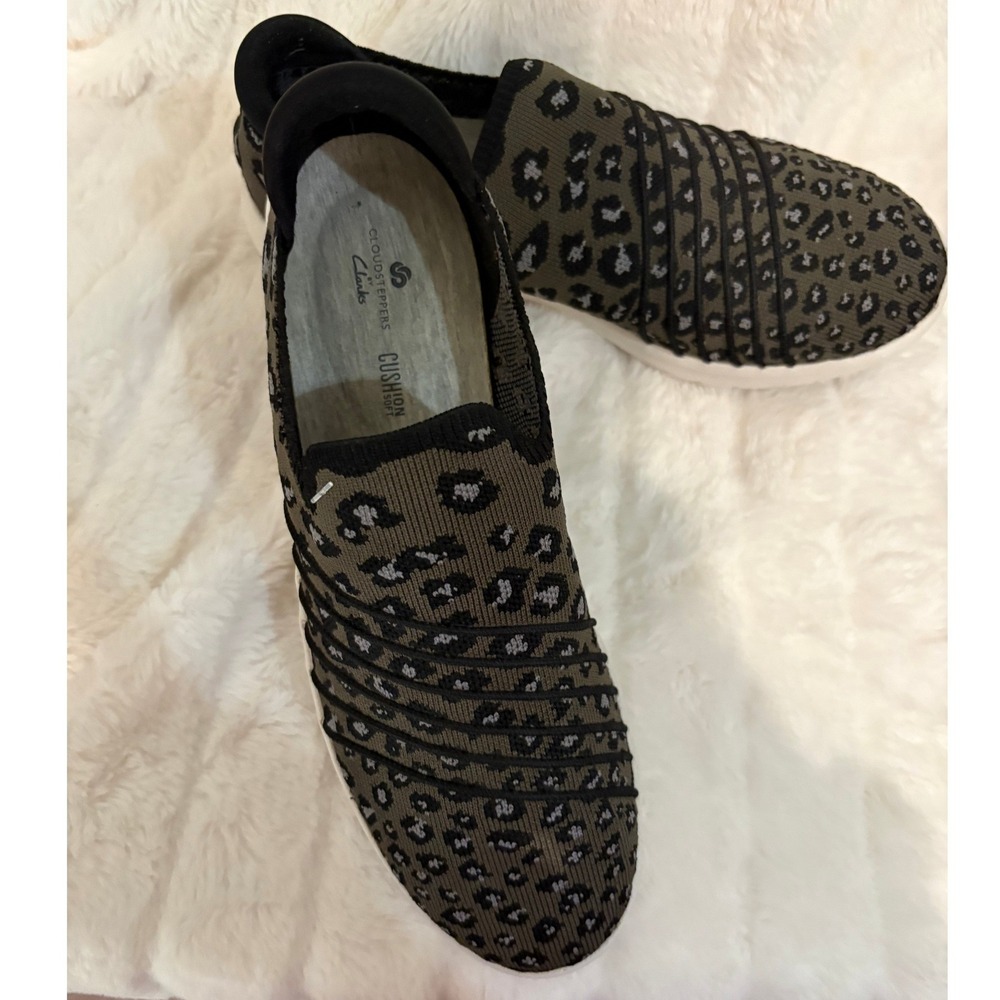 Clarks Cloudsteppers Sillian 2.0 Pace Leopard Print Slip On Sneakers Womens 8